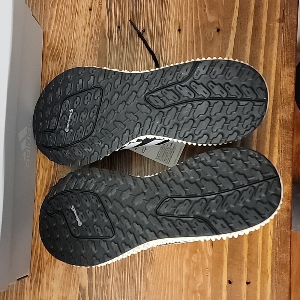 NWB Adidas 4DFWD M7.5/W9 - Picture 4 of 7